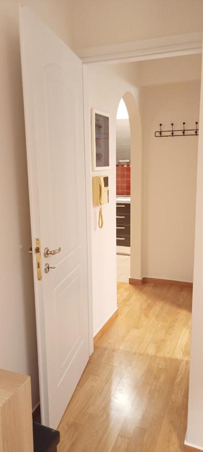 Filoxenia House Marousi -Private Parking- Apartment Athens Ngoại thất bức ảnh